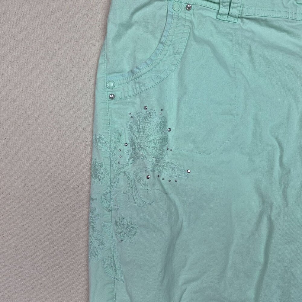 Gloria Vanderbilt Women's Mint Green Pull-On Capri Pants Plus Sz 18W 40/18.5 - Picture 3 of 6
